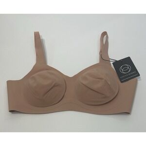 The Beyond Bra Wireless Womens Small Nude